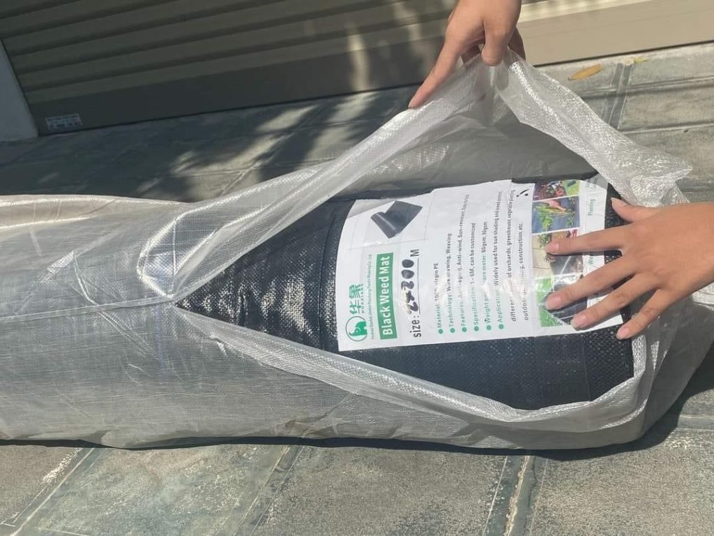 Bạt trải diệt cỏ